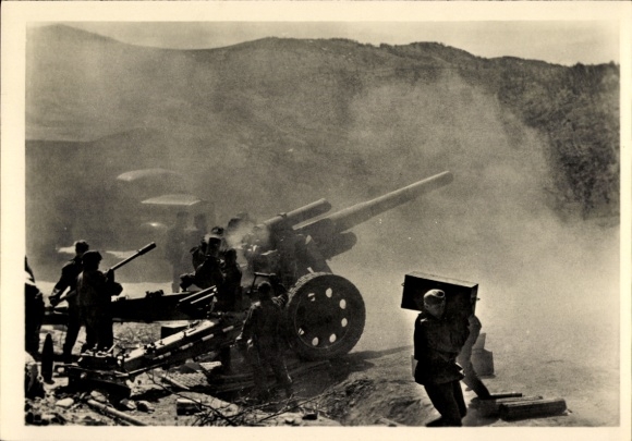 Postcard Waffen-SS, heavy artillery firing