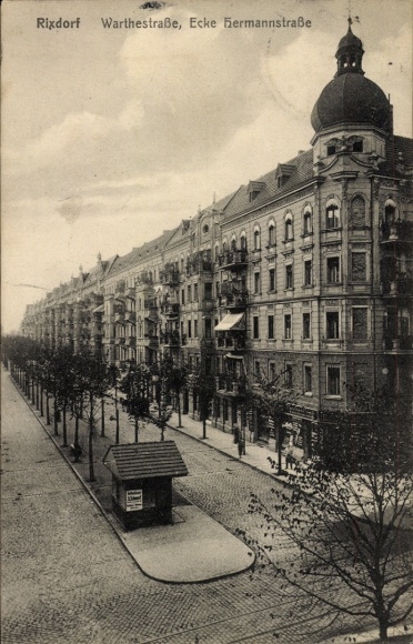 Postcard Berlin Neukölln Rixdorf, Warthestraße, corner of Hermannstraße