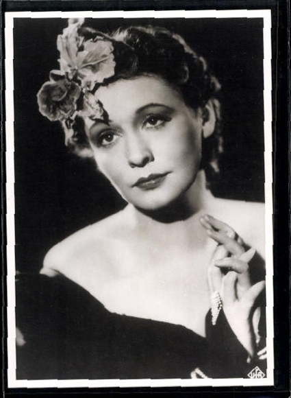 99 press photos Zarah Leander, portraits and film scenes