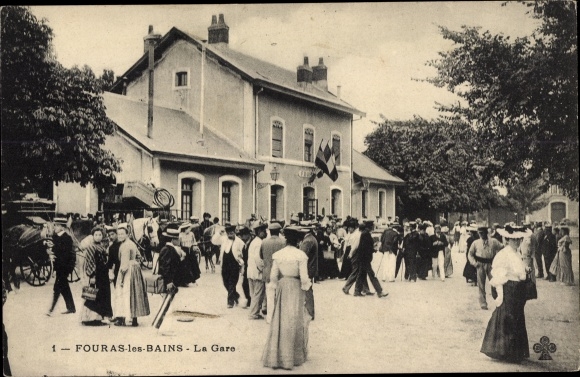 Postcard Fouras les Bains Charente Maritime, The Station
