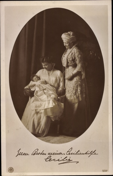 Ak Kronprinzessin Cecilie von Preußen, Kaiserin Auguste Viktoria, Alexandrine, NPG 5237