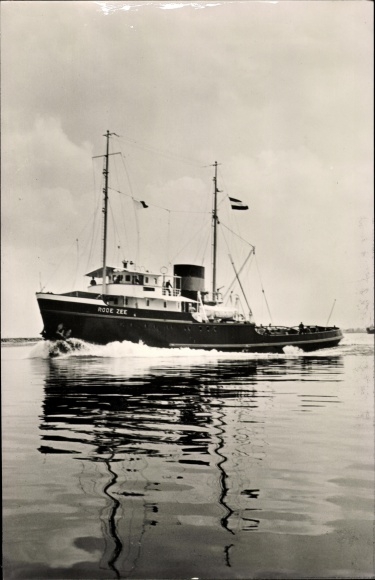 Ak sleepboot MT Rode Zee op volle snelheid, L. Smit & Co.