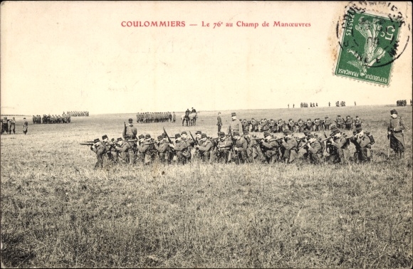 Postcard Coulommiers Seine et Marne, The 76th at the Field of Maneuvers