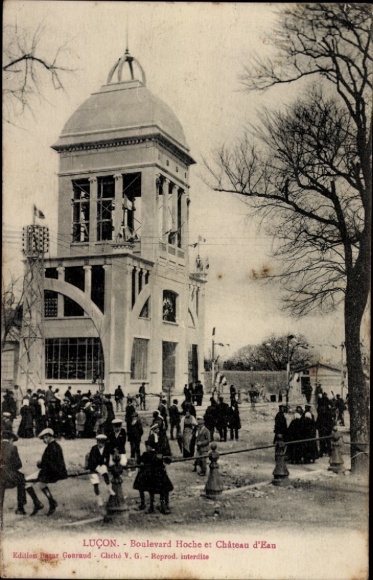 Postcard Luçon Vendée, Boulevard Hoche, water tower