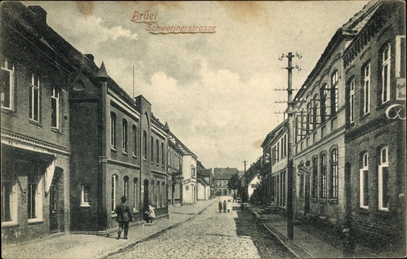 Postcard Brüel in Mecklenburg, Schweriner Strasse