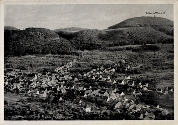 Postcard Gönningen Reutlingen in Württemberg, aerial photograph, Roßberg