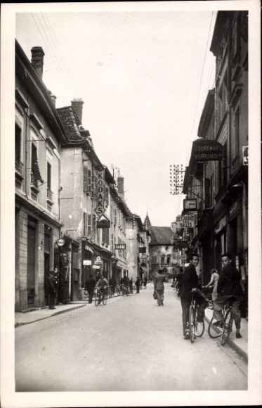 Ak Tour du Pin Isère, La rue d'Italie