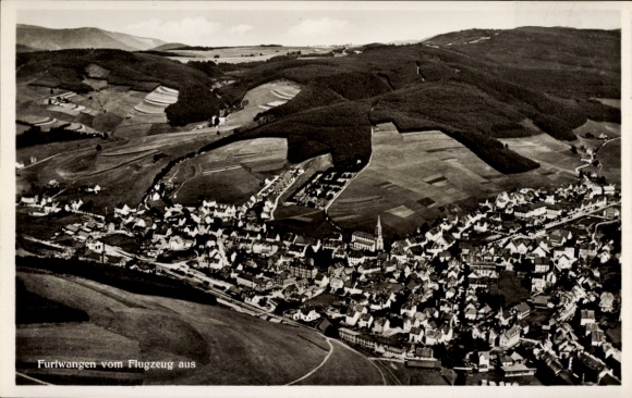 Ak Furtwangen im Schwarzwald, Fliegeraufnahme