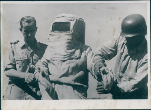 Photo Wehrmacht, fire diver, Horst fire brigade, asbestos protection suit