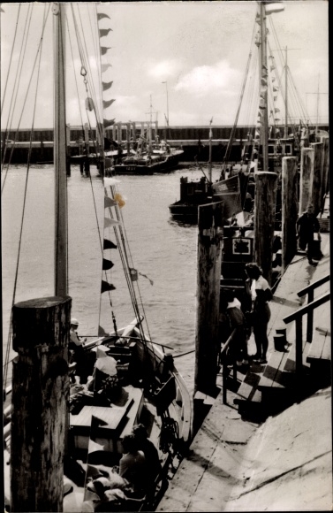 Ansichtkaartenlijst op Sylt, kavel aan de haven