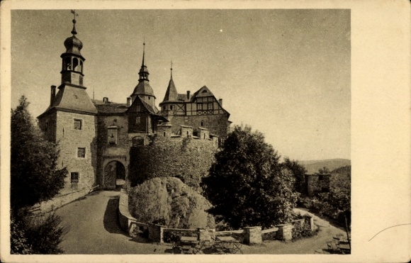 Ak Lauenstein Ludwigsstadt in Opper-Franken, Kasteel Lauenstein, een kasteel met torens, botanische omgeving...