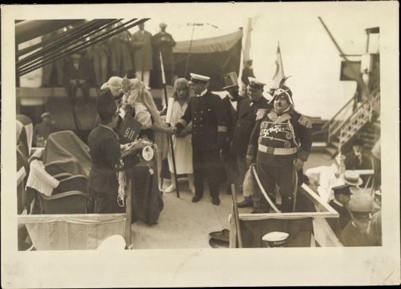 Photo polar flight Norddeutscher Lloyd Bremen, costume party on board?