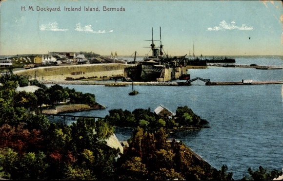 Postcard Hamilton Bermuda, HM Dockyard, Ireland Island