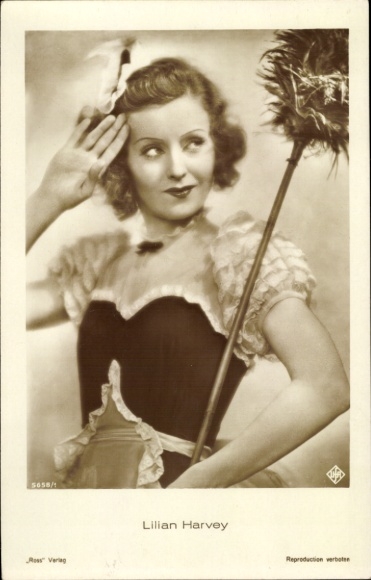 Postcard actress Lilian Harvey, portrait, Ross Verlag 5658/1