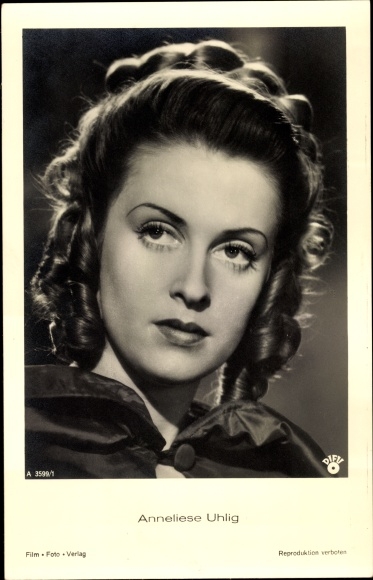 Postcard actress Anneliese Uhlig, portrait