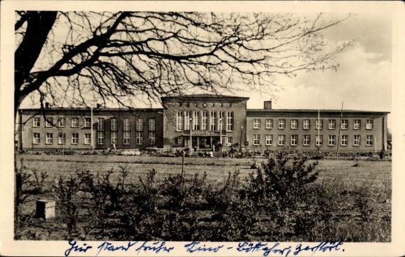 Ak Pritzwalk in der Prignitz, Bahnhof, Blick vom Platz des Friedens