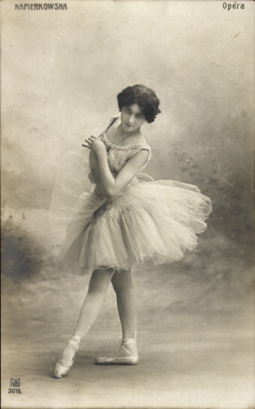 Postcard ballet dancer and film actress Stacia Napierkowska, portrait
