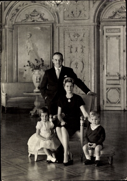 PC Prince Rainier III of Monaco, Grace Kelly, Albert, Caroline