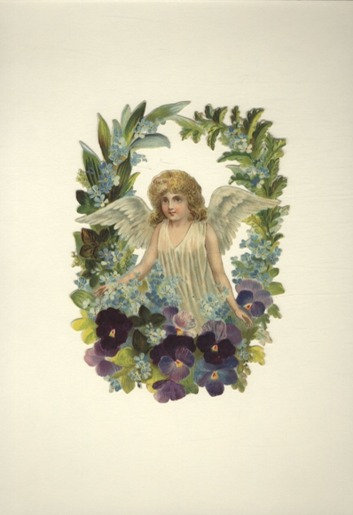 Oblate Engel in Blumenkranz, Stiefmütterchen und Vergissmeinnicht, Größe ca. 17 x 12 cm