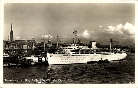 Postcard Hamburger Hafen, KdF ship Wilhelm Gustloff
