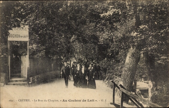 Postcard Créteil Val de Marne, Café Au Cochon de Lait, people on the path, trees, signposts