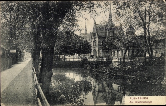 Ak Flensburg in Schleswig Holstein, Staatsbahnhof