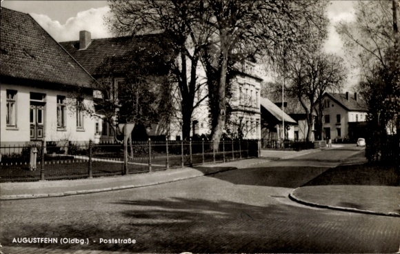 Postcard Augustfehn Apen in Oldenburg Ammerland, Poststraße, houses, trees, street view