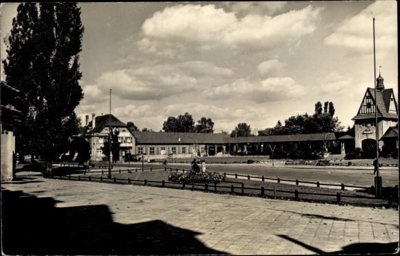 Ak Bad Saarow Pieskow Kreis Oder Spree, Bahnhofplatz