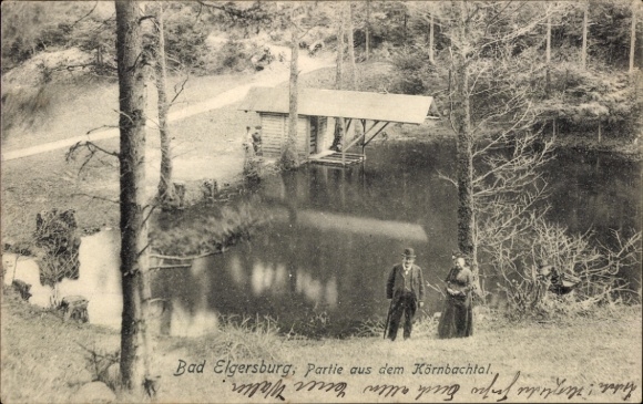 Postcard Elgersburg in Thuringia, part of the Körnbachtal, pond and people