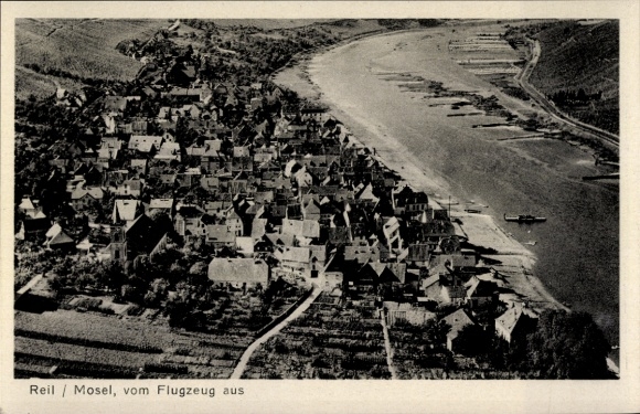Postcard Reil an der Mosel, aerial photograph of Reil an der Mosel, houses, river, 1942