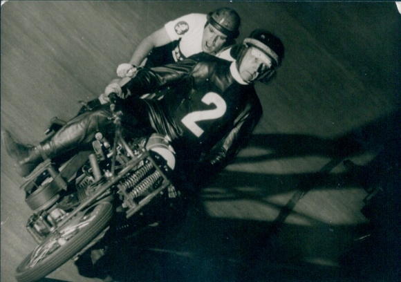 Photo standing race, cyclist with pacemaker, portrait