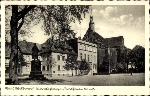 Postcard Bad Wilsnack in the Prignitz, market square with town hall and church