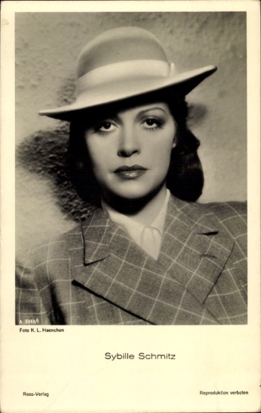Postcard actress Sybille Schmitz, portrait, hat