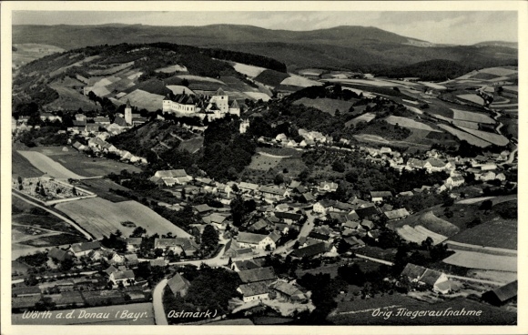 Ak Wörth an der Donau Oberpfalz Bayern, Luftaufnahme von Wörth a.d. Donau, ländliche Szenerie,  B