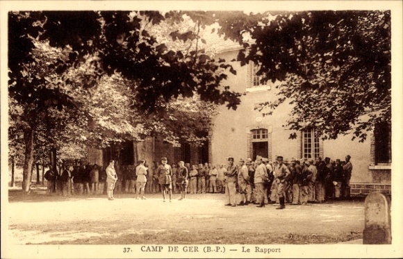Ak Ger Pyrénées Atlantiques, Camp, Rapport, französische Soldaten