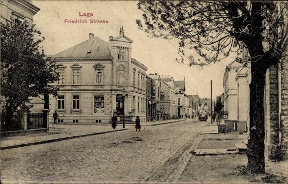 Ak Lage in Lippe, straat met gebouwen, bomen, rustige sfeer, uitzicht