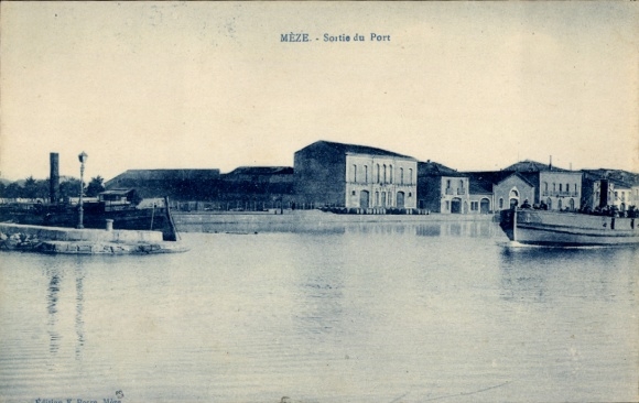 Postcard Meze Herault, harbor exit