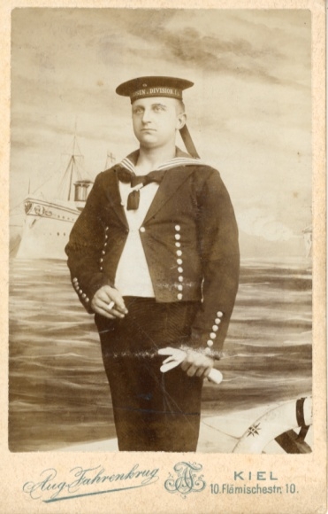 CdV Kiel, Matrose in Uniform, Portrait