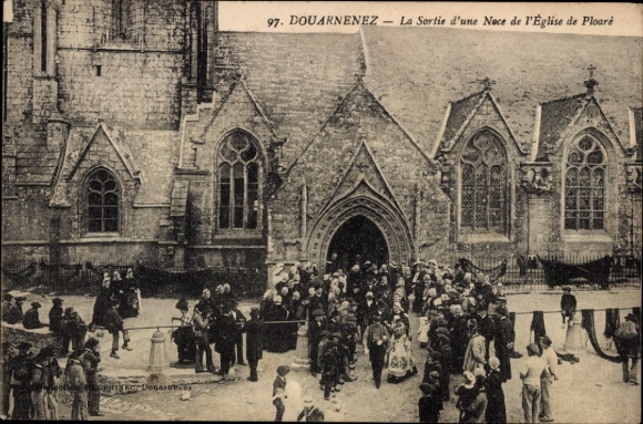 PC Douarnenez Finistère, wedding party, church