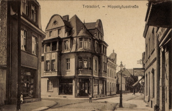 Postcard Troisdorf an der Sieg, Hippolytusstraße, shops