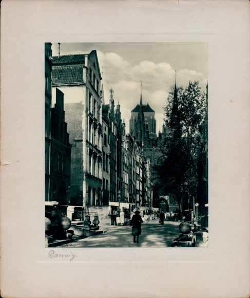 Photo 1880, Gdańsk Gdańsk, street view, church towers St. Mary&#39;s Church