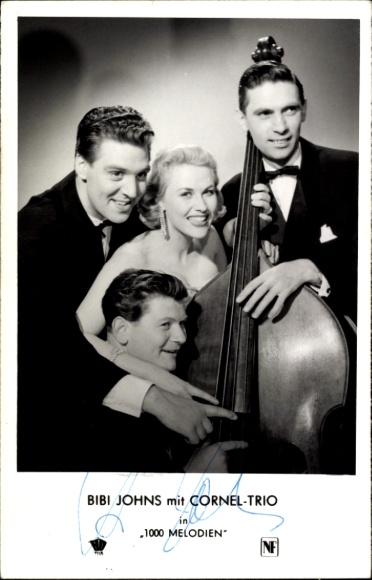 Ak Schauspielerin Bibi Johns mit Cornel Trio in 1000 Melodien, Autogramm