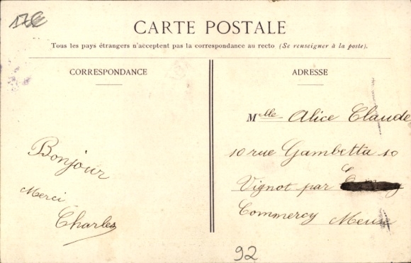 Postcard Les Vallées Hauts de Seine, Place de la Gare