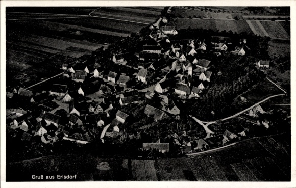 Ak Erisdorf Ertingen in Oberschwaben Württemberg, Luftaufnahme von  zahlreiche Dächer, Felder und