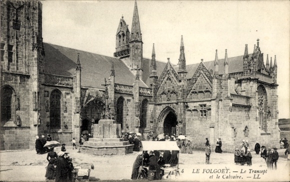Postcard Le Folgoet Finistère, The Transept, Calvaire