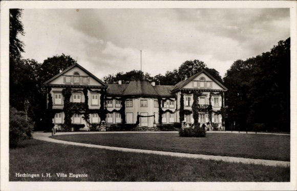 Postcard Hechingen in Baden Württemberg, Villa Eugenie, guard post, exterior view