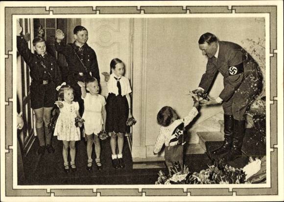 Ganzsachen Ak Adolf Hitler empfängt Kinder, HJ Pimpfe, BDM, Gratulanten