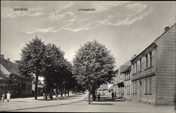 Postcard Jerichow in Saxony Anhalt, Lindenstrasse
