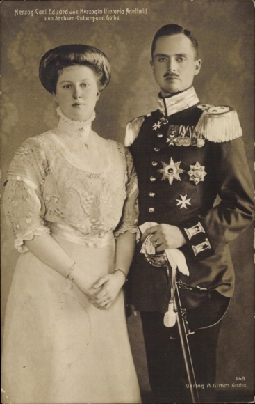 Postcard Duke Carl Eduard of Saxe Coburg Gotha, Duchess Victoria Adelheid