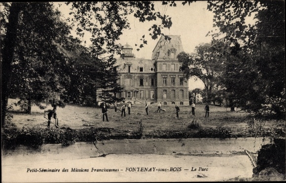 Postcard Fontenay sous Bois Val de Marne, Le Parc, Minor Seminary of the Franciscan Missions